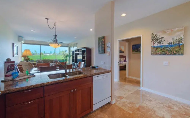 Emmalani Court 212 by RedAwning