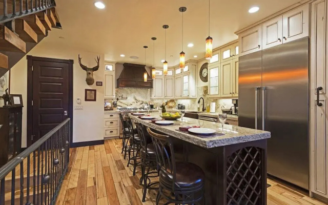 Abode at Gamble Oak in Solamere