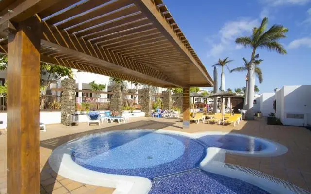 Playa Flamingo B