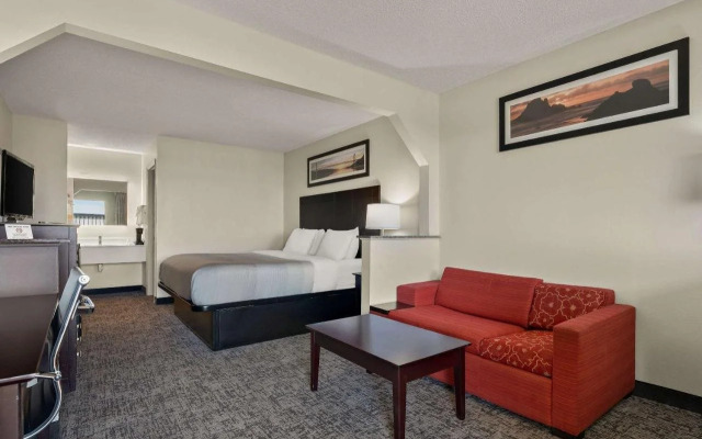 Quality Inn & Suites Dublin