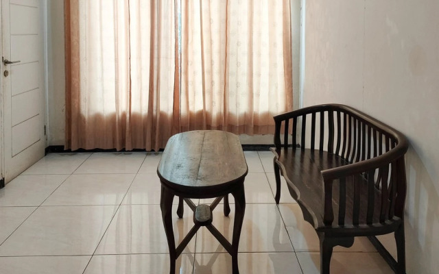 Hasana Guest House Syariah near Royal Plaza RedPartner