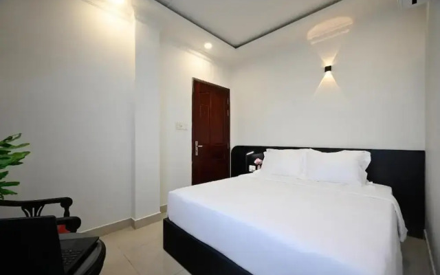 Hotel Trung Mai-Tân Bình