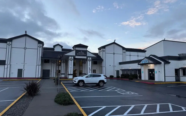 Pacific Sunrise Inn & Suites