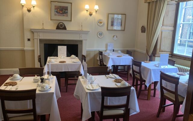 Orchard Club - Newton House