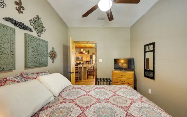 Jefferson Vacation Rental With Golf Cart!