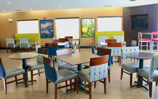 Comfort Suites Lake City