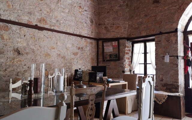 Ayvalik Sarigelin Pansiyon