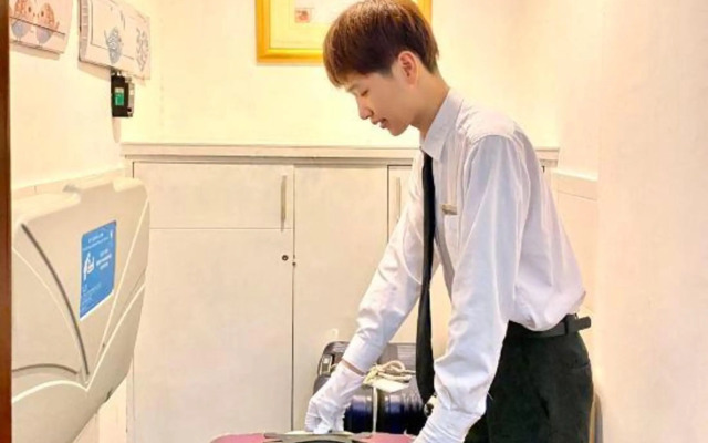 Overseas Chinese Hotel