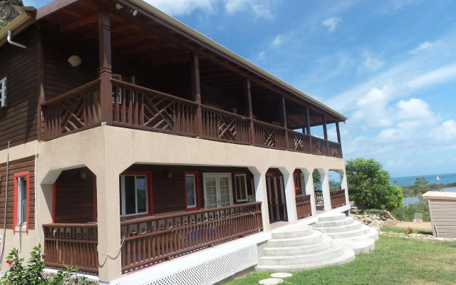 Beleza Pura Apartments at Darkwood