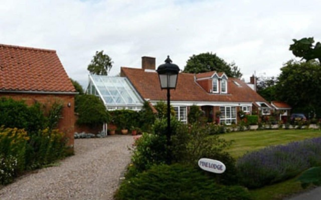 Pine Lodge Bed & Breakfast