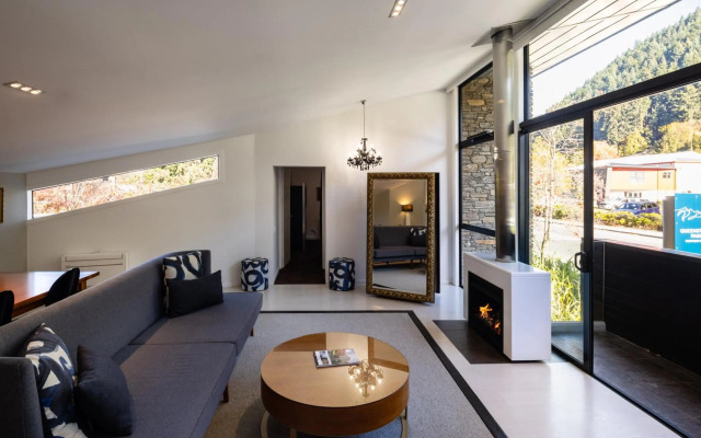 Queenstown Park Boutique Hotel