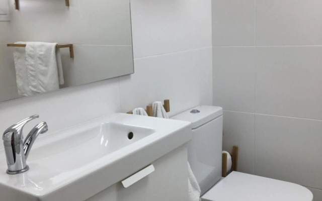 Holiday Studio by Meatina