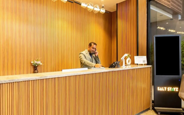 Saltstayz Autograph Advant & Sector 144