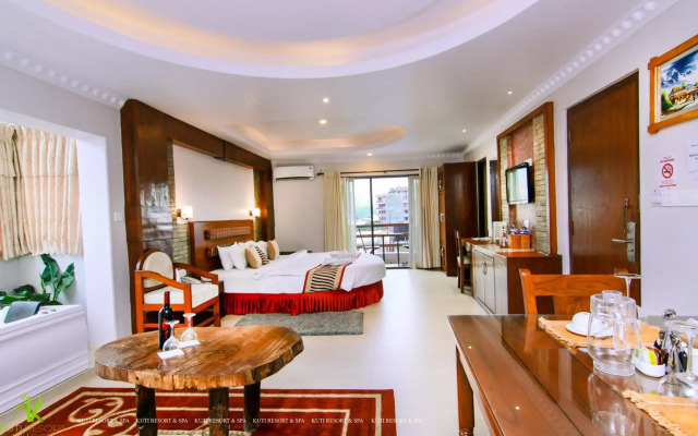 Kuti Resort and Spa