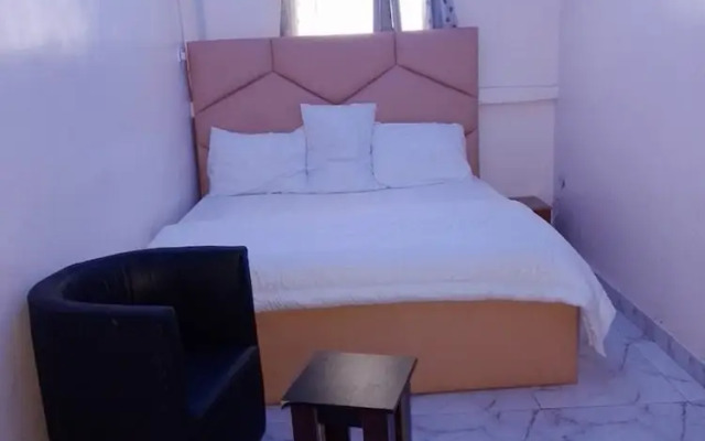 Americana Hotel