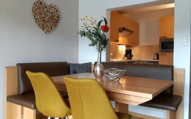 Appartement Miran by Miha