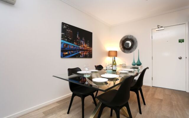 Bayviews Apartment