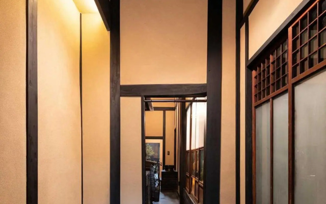 Tsumugi Hachijominamotocho