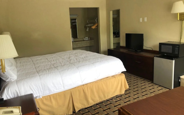 Budget Host Inn
