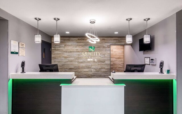 Quality Inn & Suites Plano East - Richardson