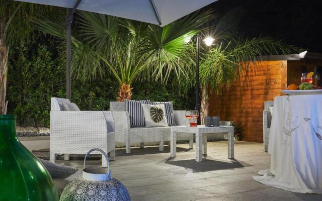 VILLA DEL COLLE CON PISCINA PRIVATA Ispica