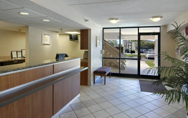 Red Roof Inn Tampa - Brandon