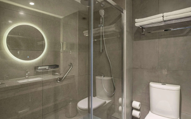 Pullman Santiago El Bosque by Accor Hotels