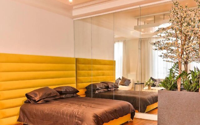 Luxurious Apartment Madeleine