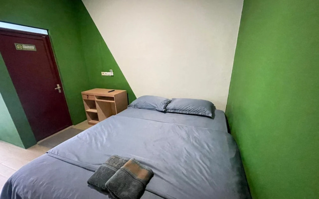 OYO 94620 Malio Inn