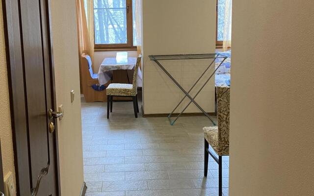 Апартаменты на улице Коллективная 4