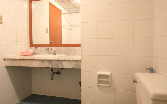 OYO 247 Diamond Place