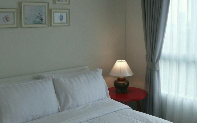 2BR Style Comfort2mins Walk to Chiang Mai Fest