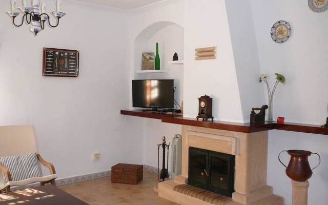House With 3 Bedrooms in S'illot-cala Morlanda, With Furnished Terrace
