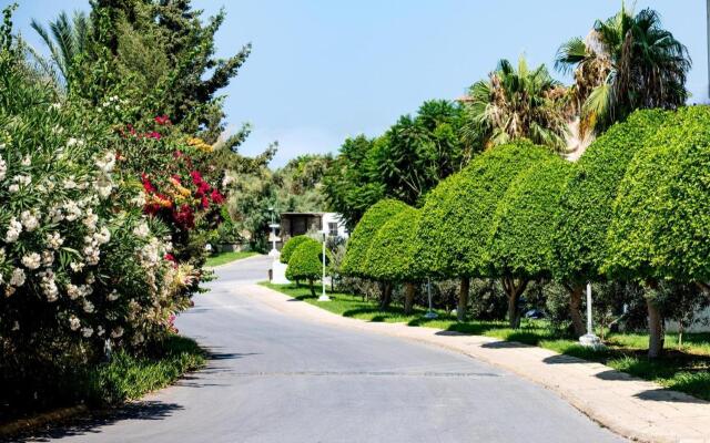 Vuni Palace Luxury Resort & Beach & Casino