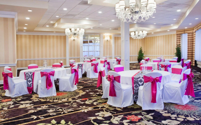 Ramada by Wyndham Cleveland Independence