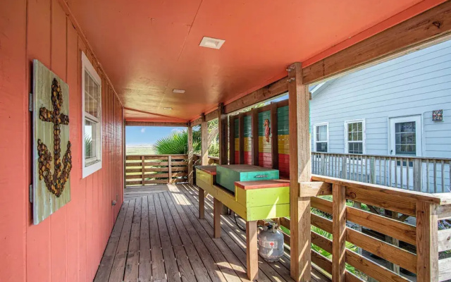 Beachin' Country by Silver Sands Vacation Rentals
