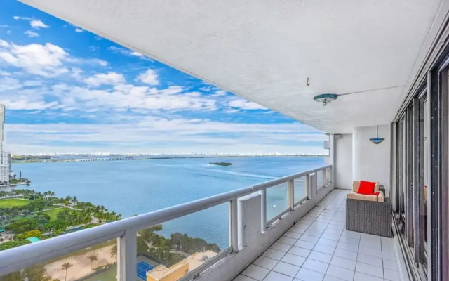 Stunning Balcony Views 4 Bedroom