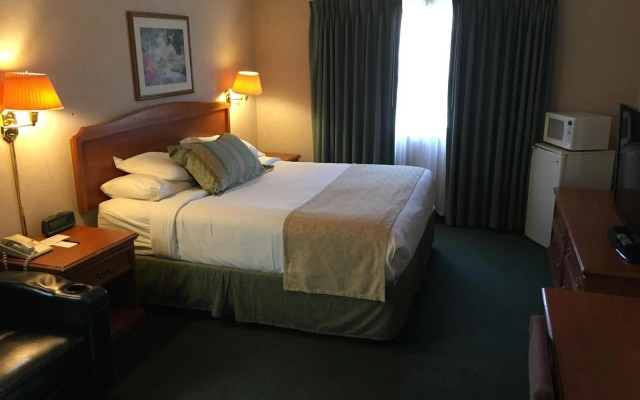 Garden Inn and Suites