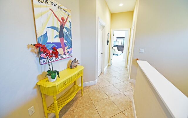 Blue Water View Apartment 6