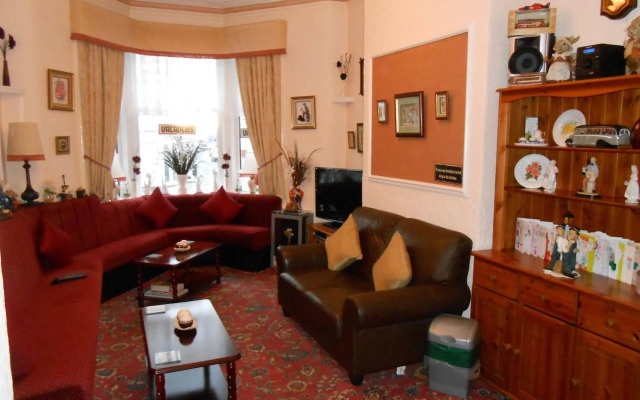 Shirley Heights Hotel