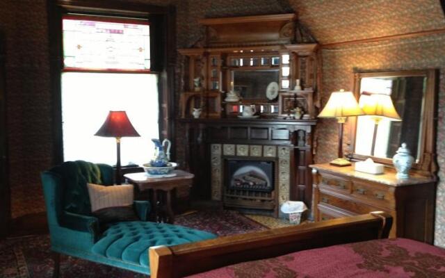 The Harry Packer Mansion Inn
