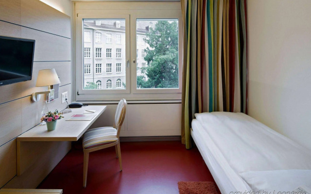 Steinenschanze Charming City & Garden Hotel