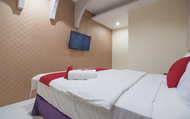 RedDoorz Premium @ Kahai Beach Lampung