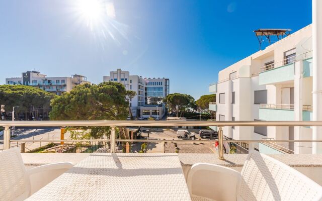 Wave Seaside Apartment