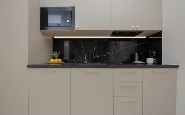 Elegant Studio for 4 by Renters