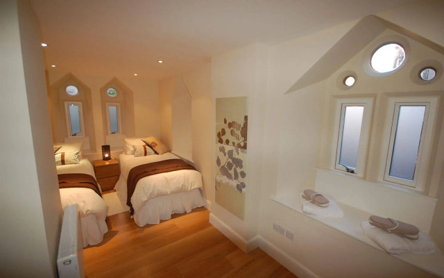 Edinburgh Church Apartments