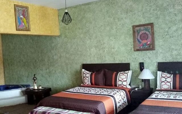 Hotel La Escondida