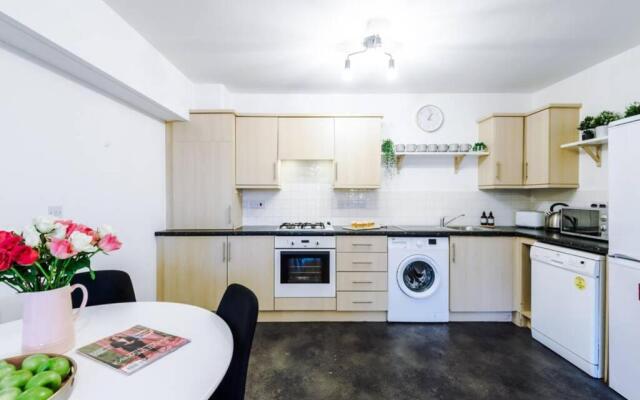Paladine Place Serviced Apartment Coventry