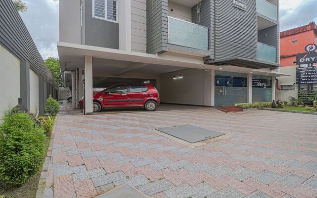 Treebo Trend Oryx Homes