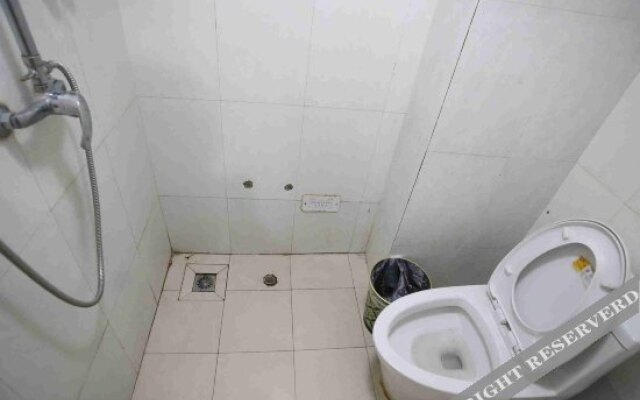 Baimei Express Hotel (Hangzhou Xiasha Longhu Paradise Walk)